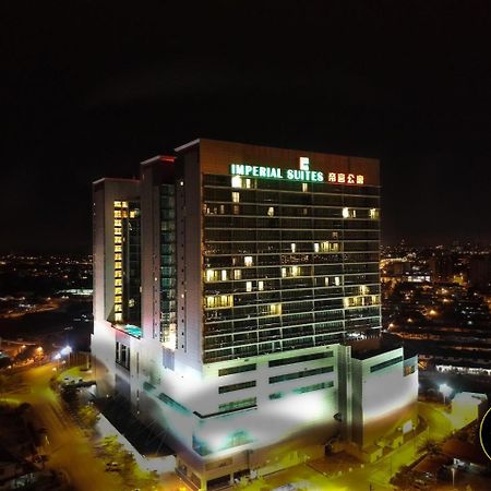 Luco Apartments @ Imperial Suites Kuching Extérieur photo
